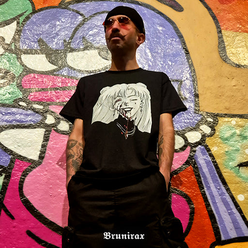 Nadia Vampire Lady - Unisex T-Shirt